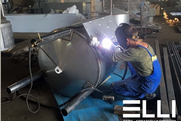 Емкость с рубашкой нагрева