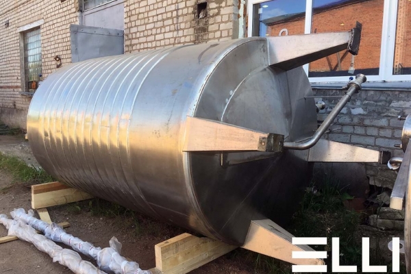 Нержавеющая емкость с рубшкой штрипс